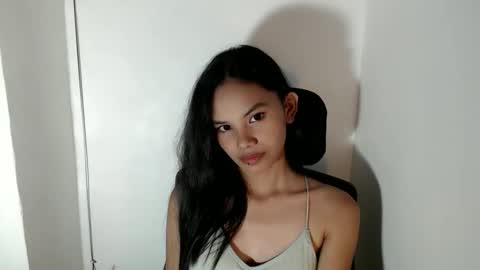 Snapshot of cutiee_lily2 chatting on 05-29-26, 04:54 cutiee_lily2 online show from 05-29-26, 04:54