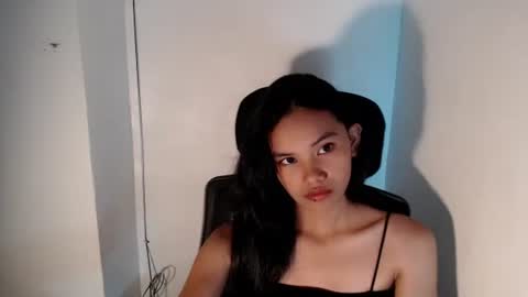 Snapshot of cutiee_lily2 chatting on 06-07-26, 01:21 cutiee_lily2 online show from 06-07-26, 01:21