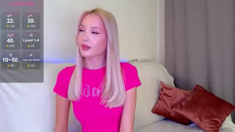 Snapshot of cutiefull_lion chatting on 03-06-26, 05:37 cutiefull_lion online show from 03-06-26, 05:37