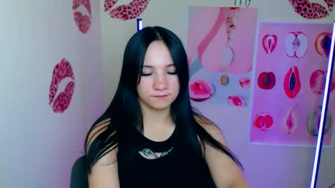 Snapshot of cutielady_ chatting on 09-16-25, 12:06 Emma online show from 09-16-25, 12:06