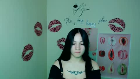 Emma online show from 03-29-26, 12:16