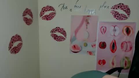 Emma online show from 05-05-26, 06:32