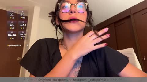 cutiepiemiu -  online show from 01-11-25, 01:48