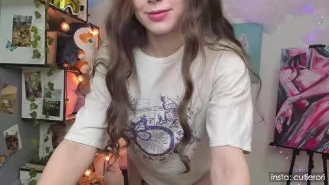 Rori  Instagram cutierori  online show from 03-05-25, 11:27