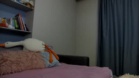 cuttiebunny online show from 01-10-25, 03:18