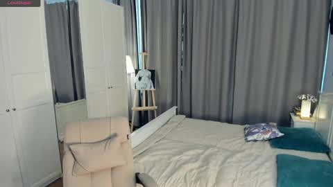 Anne online show from 05-21-26, 05:36