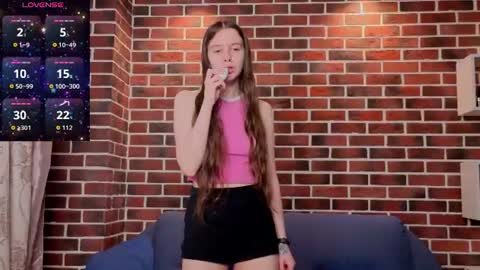 Ashly online show from 06-25-26, 07:07