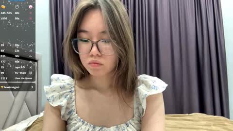 Snapshot of cwenecollins chatting on 10-14-25, 08:26 Akemi online show from 10-14-25, 08:26