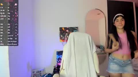 Liz online show from 11-25-25, 08:20