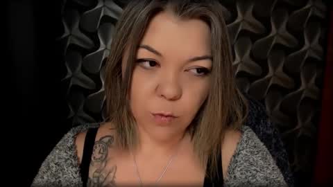 Full time mean bitch. online show from 02-04-25, 04:39