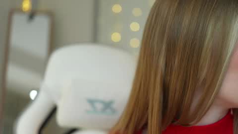 EMILY online show from 01-18-25, 03:49