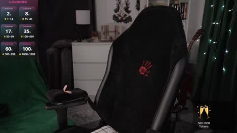 Helen Blossom online show from 01-06-25, 09:43