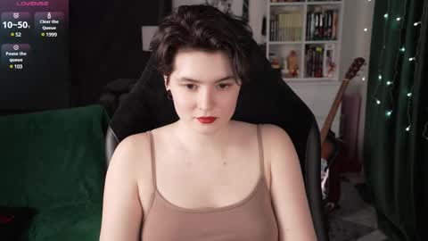 Helen Blossom online show from 02-18-25, 07:52