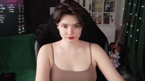 Helen Blossom online show from 02-21-25, 08:49