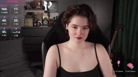 Snapshot of cybersamuraii chatting on 02-17-26, 02:35 Helen Blossom online show from 02-17-26, 02:35