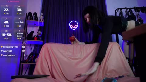 Lily Goddess online show from 12-05-24, 07:16