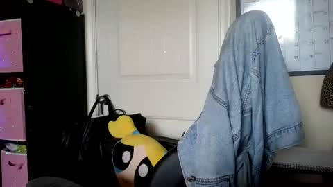 Cyndy Lou Who online show from 04-29-26, 03:49