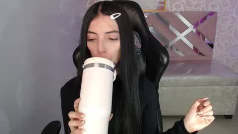 Snapshot of cynthia_ch chatting on 10-10-25, 03:49 CINTIA ARAUJO online show from 10-10-25, 03:49