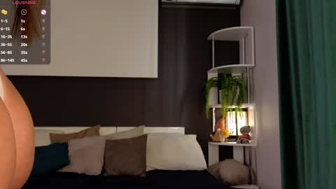 Snapshot of czamabech chatting on 01-22-25, 07:14 Isabella online show from 01-22-25, 07:14