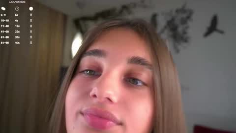 Snapshot of czamabech chatting on 09-29-25, 01:11 Isabella online show from 09-29-25, 01:11
