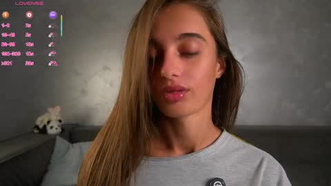 Isabella online show from 05-09-26, 01:33