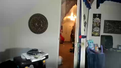 Andrew Thomas online show from 10-19-25, 01:06