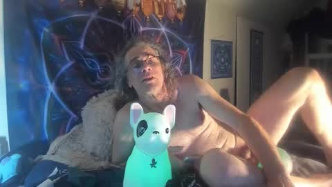 Andrew Thomas online show from 10-21-25, 08:26