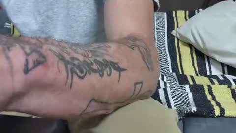 d4rkd351r3 online show from 06-21-26, 02:25