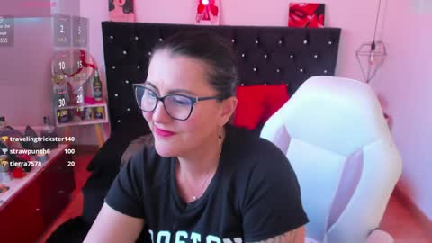 Mia  online show from 01-20-25, 05:48