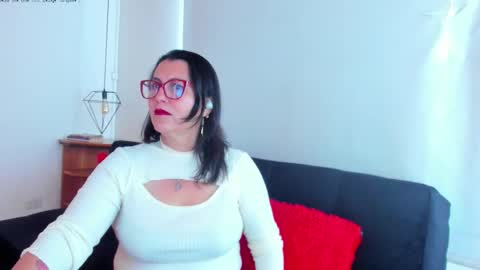 Mia  online show from 10-18-25, 01:56