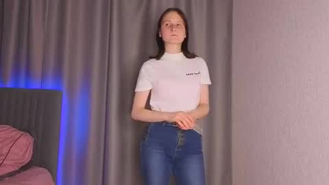 Anna online show from 09-15-25, 06:08