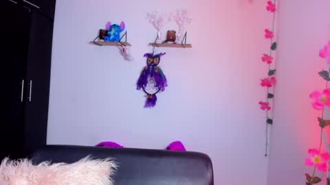 Ailyn  online show from 01-30-25, 04:58