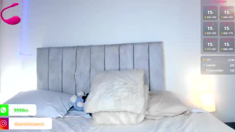 Snapshot of daani_saenzz chatting on 03-06-25, 02:51 Daniela Saenz online show from 03-06-25, 02:51