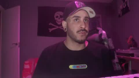 Snapshot of dabirdfree chatting on 10-13-25, 07:36 Destroyer online show from 10-13-25, 07:36