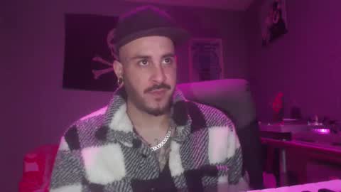 Snapshot of dabirdfree chatting on 11-13-25, 05:23 Destroyer online show from 11-13-25, 05:23