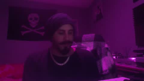 Snapshot of dabirdfree chatting on 04-08-26, 02:11 Destroyer online show from 04-08-26, 02:11