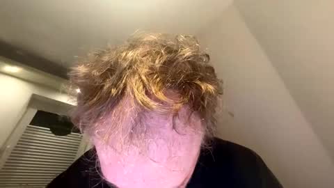 dachdecker7269 online show from 02-04-26, 05:02