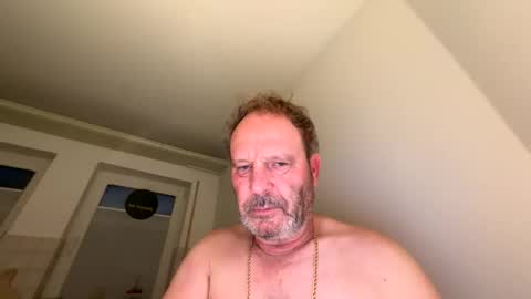 dachdecker7269 online show from 02-08-26, 06:17