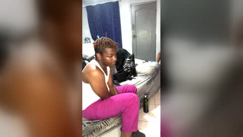 dad_tothesehoes online show from 02-16-26, 06:15