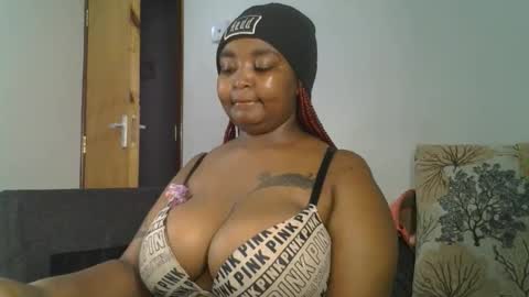 daddyiestoy online show from 10-25-25, 04:02