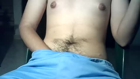 Snapshot of daddiesboy0811 chatting on 09-28-25, 08:42 daddiesboy0811 online show from 09-28-25, 08:42