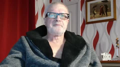 Brian ... online show from 01-08-25, 08:50