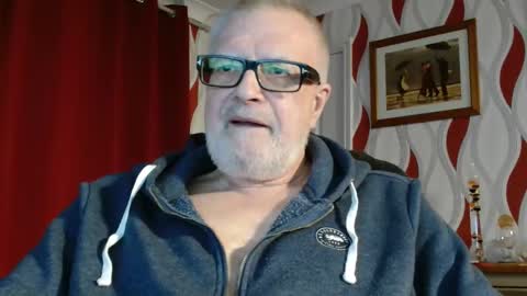 Snapshot of daddiescockforyou chatting on 02-12-26, 09:10 Brian ... online show from 02-12-26, 09:10