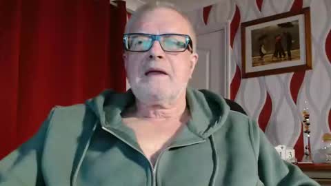 Snapshot of daddiescockforyou chatting on 04-13-26, 07:52 Brian ... online show from 04-13-26, 07:52