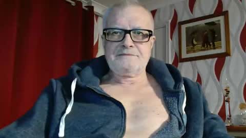 Snapshot of daddiescockforyou chatting on 04-22-26, 07:59 Brian ... online show from 04-22-26, 07:59