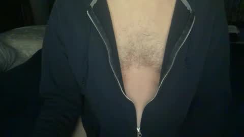 Snapshot of daddnextdoor chatting on 03-11-26, 05:35 daddnextdoor online show from 03-11-26, 05:35