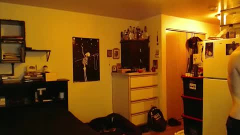 daddy_werewolf online show from 03-16-26, 07:34