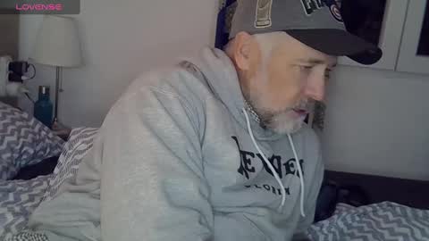 Snapshot of daddybearvlc chatting on 02-14-25, 10:14 DaddyBear online show from 02-14-25, 10:14