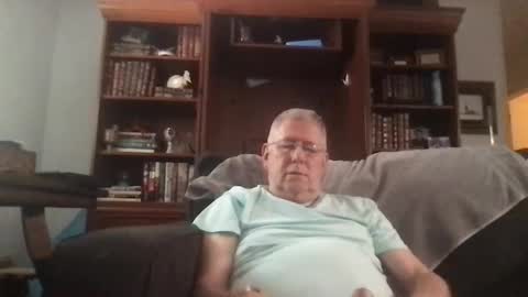 Snapshot of daddycok4 chatting on 09-16-25, 01:34 DaddyCok4 online show from 09-16-25, 01:34