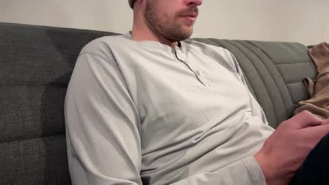Snapshot of daddydoesit69 chatting on 01-13-25, 12:30 Leo online show from 01-13-25, 12:30